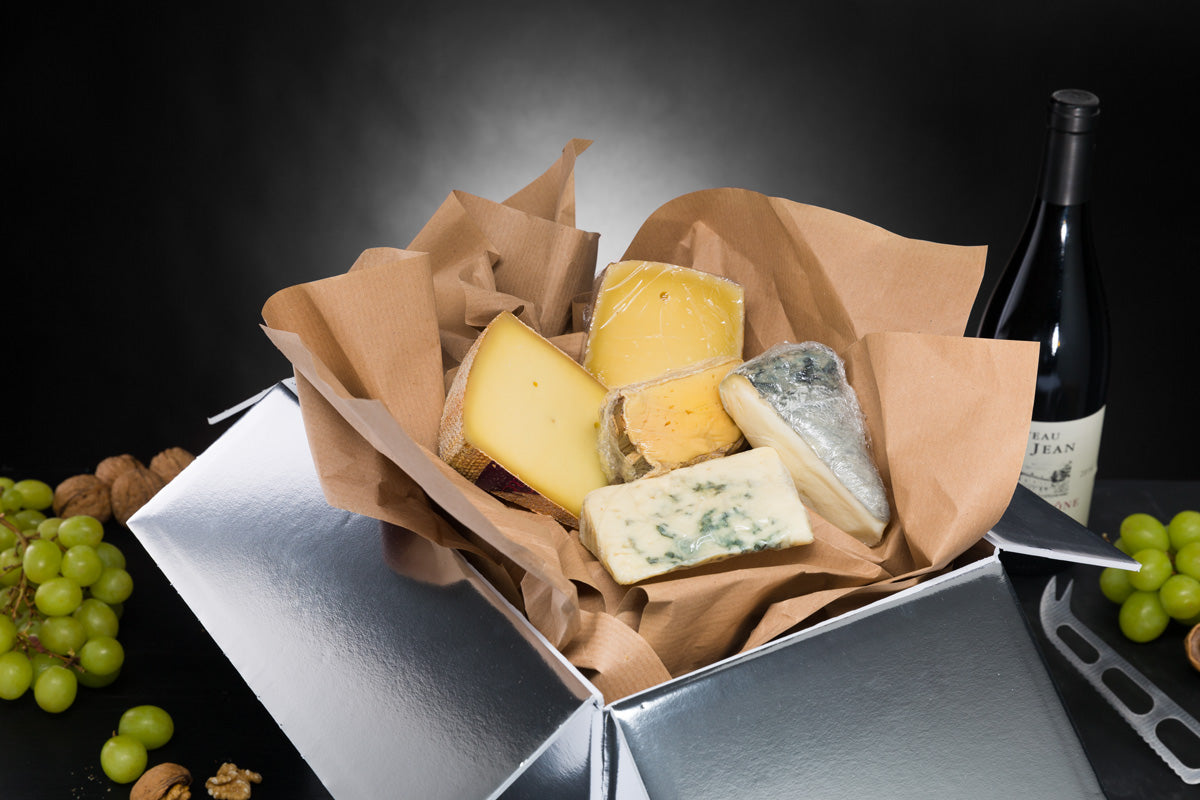 Gemischte Käsebox mit 1x gratis Weißwein